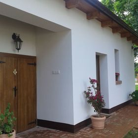 Tóth Vendégház és Apartmanház Újfehértó