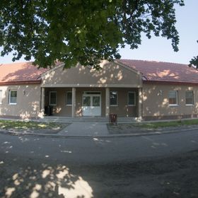 Sulyom Ifjúsági Szálló Géberjén