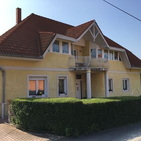 Esther Apartman Gyenesdiás