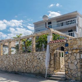 Apartment Barba Rogac