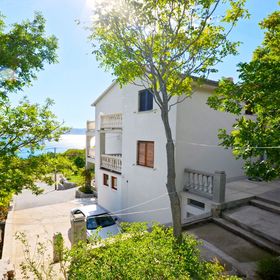 Apartments Sanja Klenovica