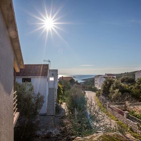 Apartment Srećko Vinisce