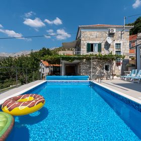 House Marinka Zrnovnica