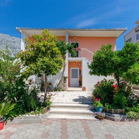 Apartment Anka Orebic