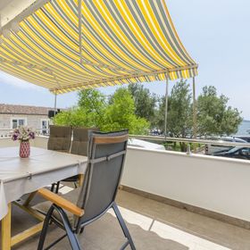 Apartment Ante Srima