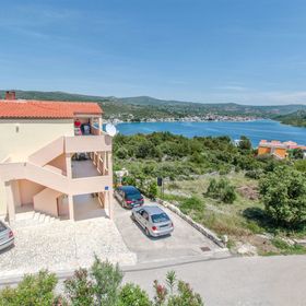 Apartment Mujan Rogoznica