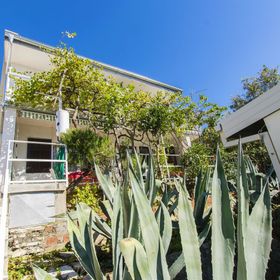 Apartment Tina Starigrad Paklenica