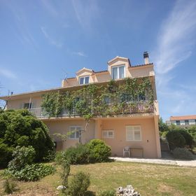 Apartments Near Hangar beach Vodice