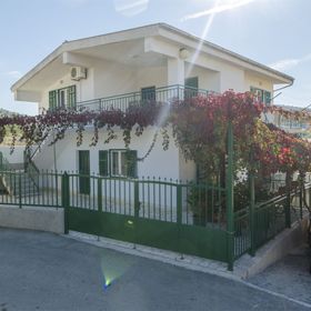 Apartments Nediljka Dolac