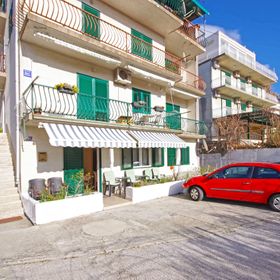 Apartment Danica Makarska