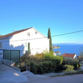 Apartments Mladenka Okrug Gornji