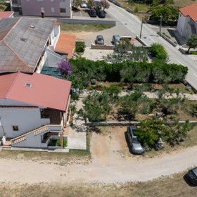 Apartments Sanja Povljana