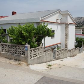 Apartments Željko Pag