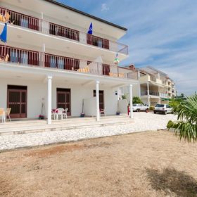 Apartments Rozaria Dramalj