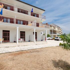 Apartments Rozaria Dramalj