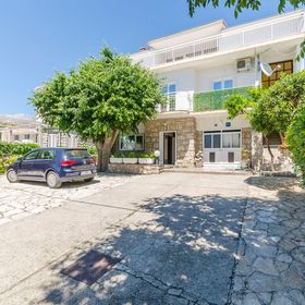 Apartments Zora Starigrad Paklenica