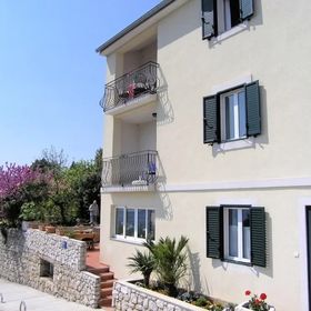 Apartments Depikolzuane Krk