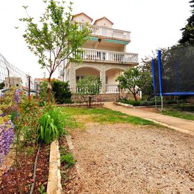 Apartments Toni Srima