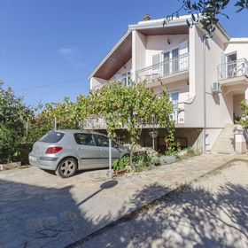 Apartment and Rooms Ema Vodice