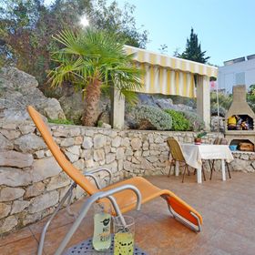 Apartments Vlasta Tribunj