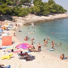 Apartments Grozdana Postira