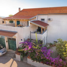 Apartments Anita summer Vodice