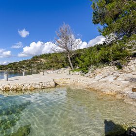 Apartments Smilje Razanj