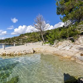 Apartments Smilje Razanj