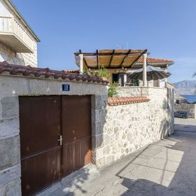 Apartments Mare Postira