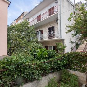 Apartments Željko Makarska