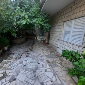 Apartments Željko Makarska