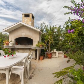 Apartments Ljiljana Rogoznica