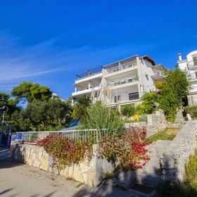 Apartments Mijo Murter