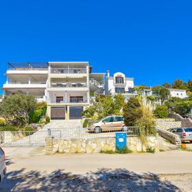 Apartments Mijo Murter