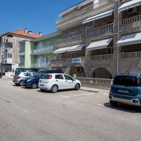 Apartments Ivo Makarska II III