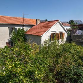 House Sanda Kastel Novi