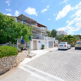 Apartments Petar Okrug Gornji
