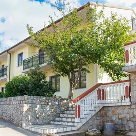 Apartments Marijana Senj II