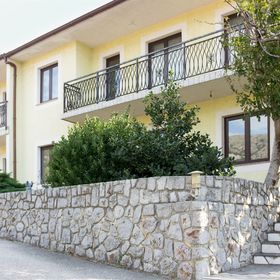 Apartments Marijana Senj II