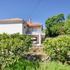 Apartments Mladen Jelica Icici