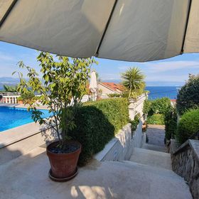 Apartments Barbara Lovran