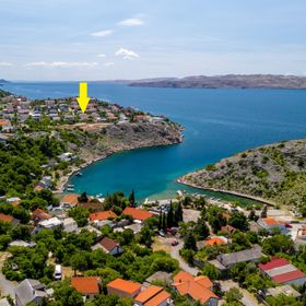 Apartments Mirela Karlobag