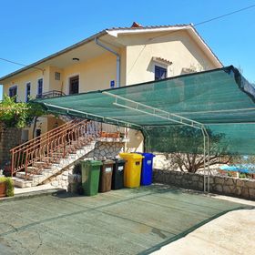 Apartments Šantić Čižići