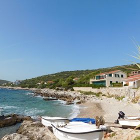 Apartments Mirjana Milna