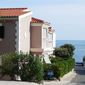 Apartments Mirjana Milna