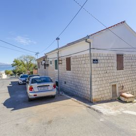 Apartments Anita Slatine