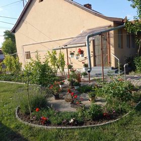 Bernáth Ház Abádszalók