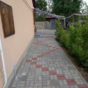 Bernáth Ház Abádszalók