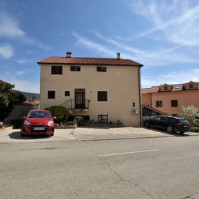 Apartments Rafael Cres