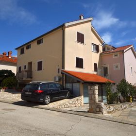 Apartments Rafael Cres